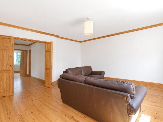 House for rent in London Borough of Merton, Raynes Park