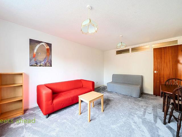 Apartment for rent in London Borough of Croydon, Selhurst