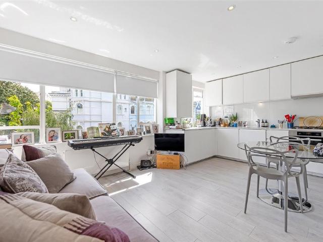 House for rent in Notting Hill, Greater London
