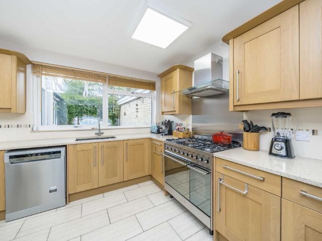 House for rent in Cottenham Park, Greater London