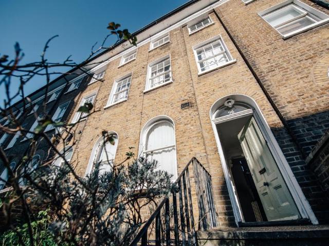 House for rent in Stockwell, Greater London
