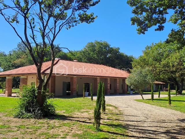 Château vente à Toulouse, Lanta