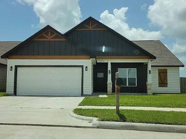 House for sale in El Campo