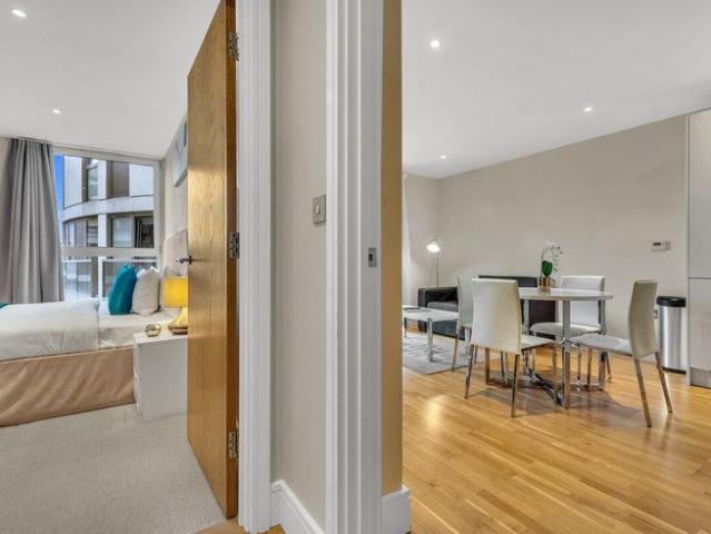 Apartment for rent in Millwall, Greater London