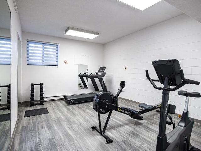Apartment for rent in Pointe-claire, Quebec