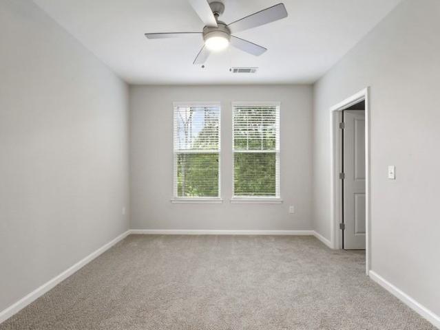 Apartment for rent in Mecklenburg, North Carolina