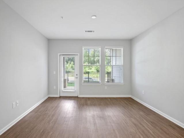 Apartment for rent in Mecklenburg, North Carolina