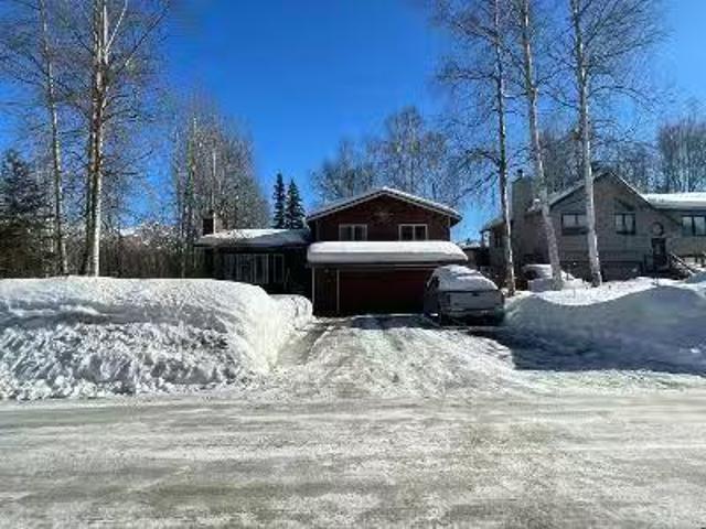 House for sale in Eagle River