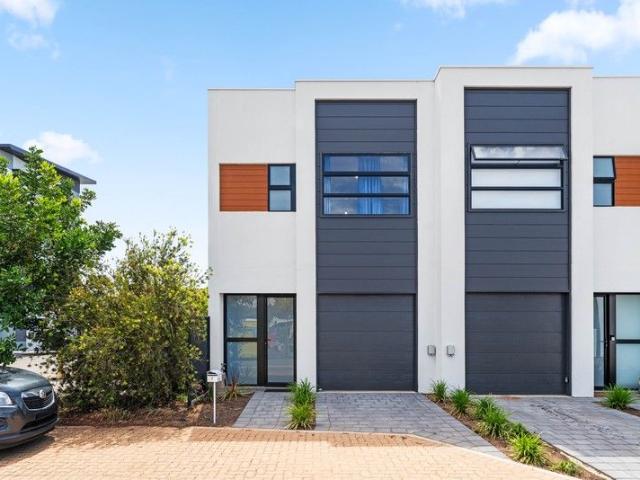 Townhouse for sale in Horseshoe Creek, South Australia
