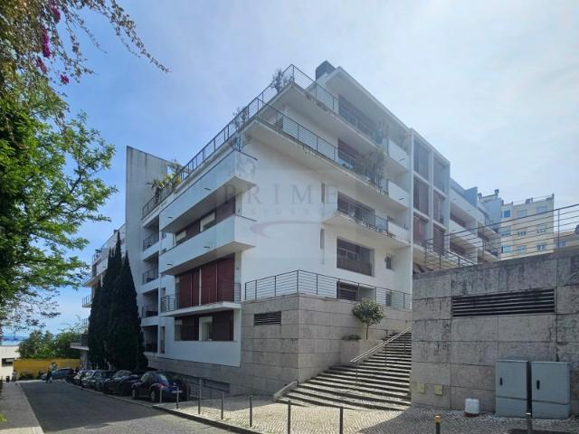 Apartamento alugar em Estrela, Lisboa
