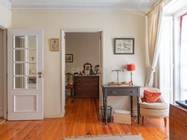 Apartamento venda em Estrela, Lisboa