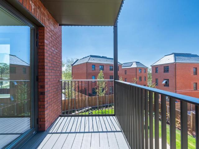 Apartment for rent in London Borough of Merton, Collier's Wood