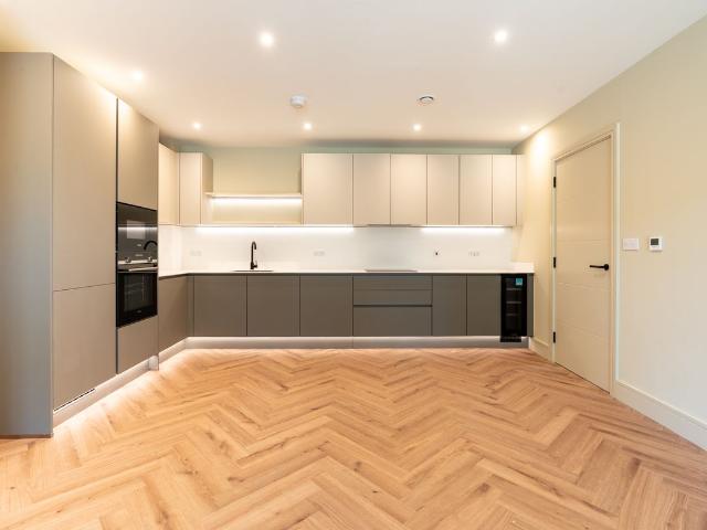 Apartment for rent in Springfield Village, Greater London