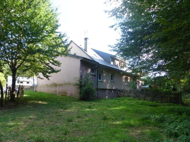 Maison location à Ussel, Lapleau