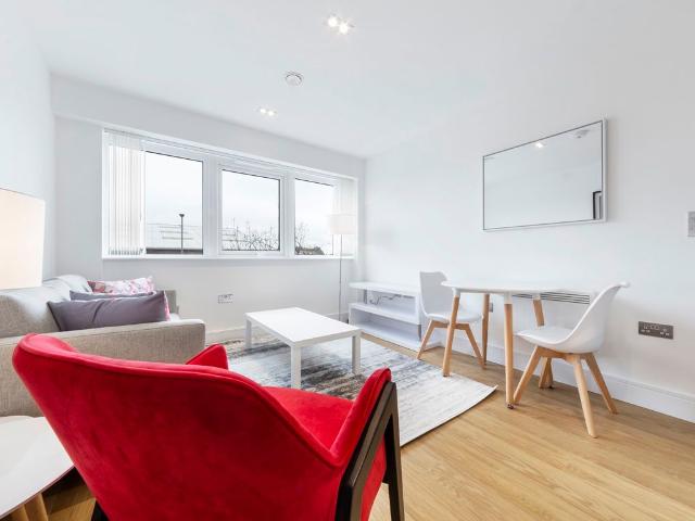 Apartment for rent in Farley Hill, Spring Park