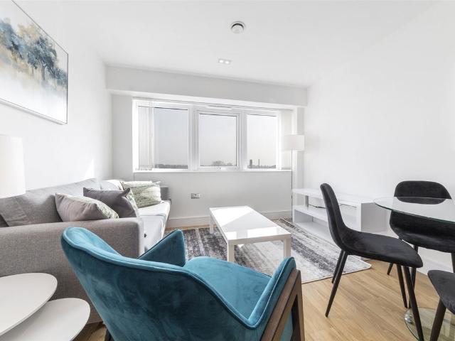 Apartment for rent in Farley Hill, Spring Park