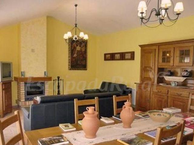 Casa en alquiler en Los Barrios De Bureba, Castilla y León