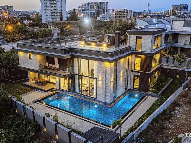 Antalya, Muratpaşa içerisinde satılık Villa