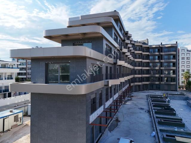 Aksu, Antalya içerisinde satılık mülk