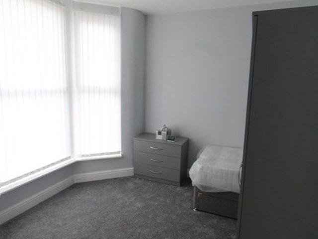 Room for rent in Claughton, Birkenhead