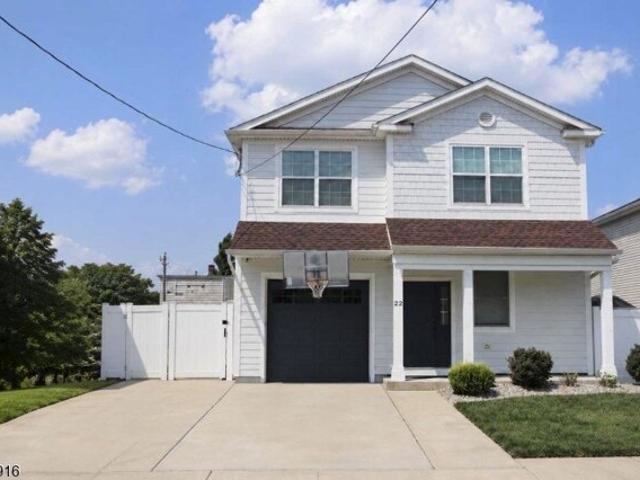 House for sale in Avenel, New Jersey
