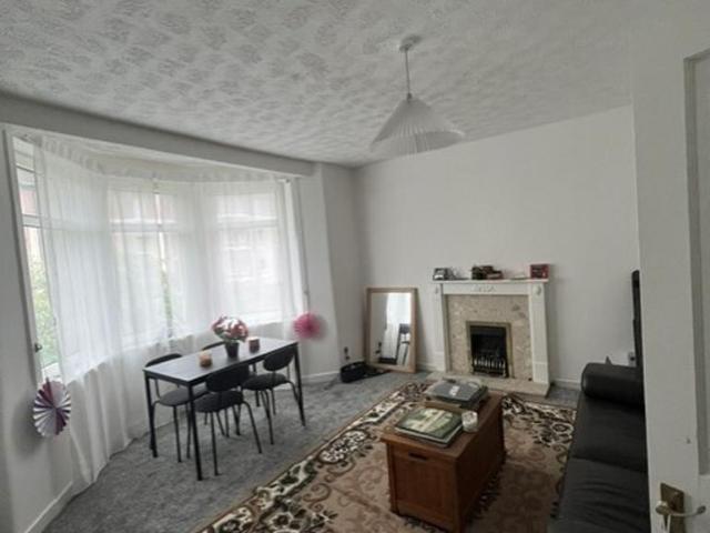 Apartment for rent in Scotstounhill, Scotstoun