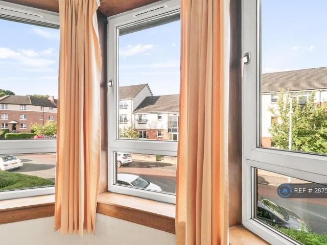 Apartment for rent in Scotstounhill, Scotstoun