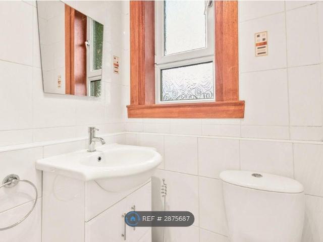 Apartment for rent in Scotstounhill, Scotstoun