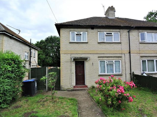 House for rent in Row Town, Surrey