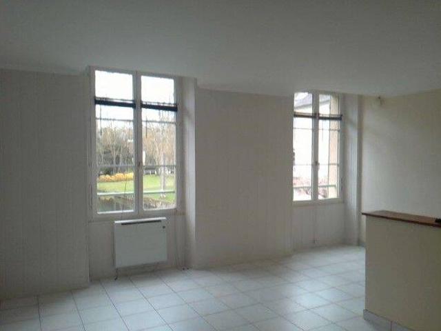 Studio location à Lardy, Essonne