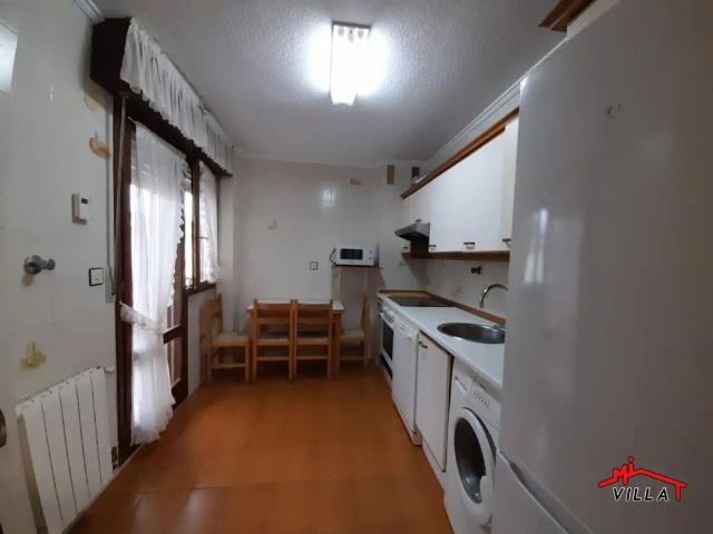 Apartamento en alquiler en Laredo