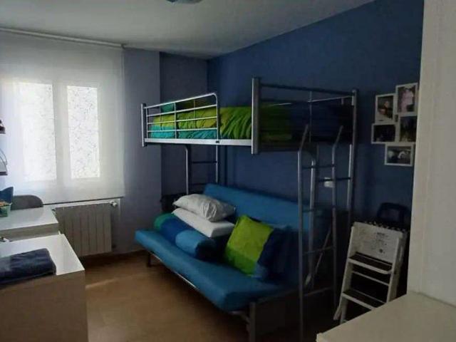 Apartamento en alquiler en Laredo