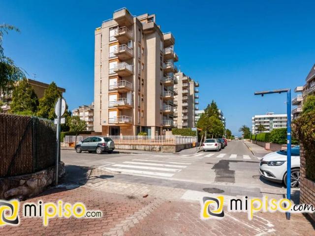 Apartamento en alquiler en Laredo
