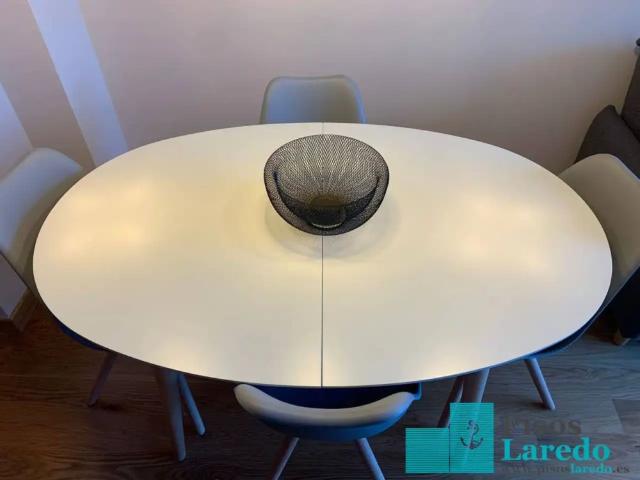 Apartamento en alquiler en Laredo