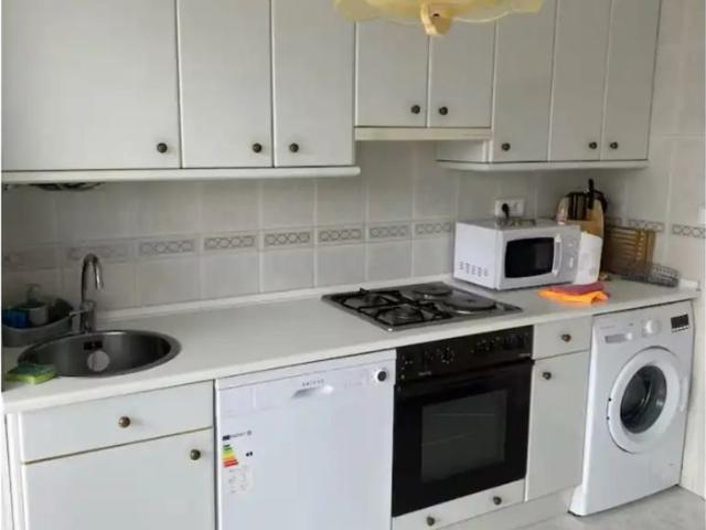 Apartamento en alquiler en Laredo