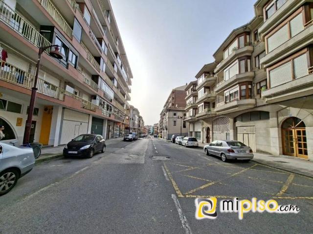 Apartamento en alquiler en Laredo