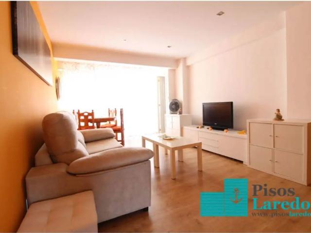 Apartamento en alquiler en Laredo