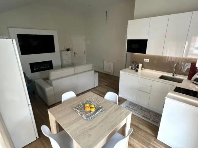 Apartamento en alquiler en Laredo