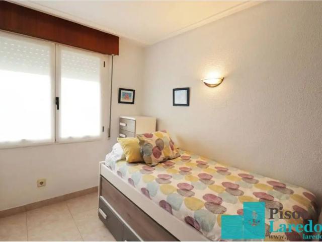 Apartamento en alquiler en Laredo