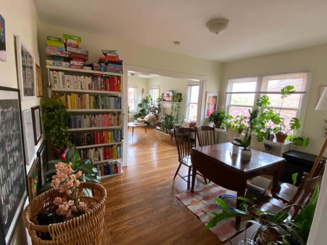 Room for rent in Walnut Hills, Roselawn