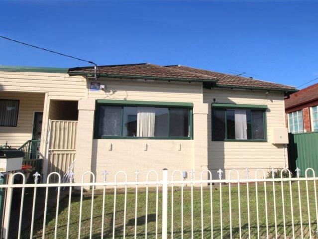 Duplex for rent in Wiley Park, Sydney