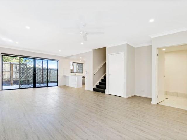 Townhouse for rent in Kings Creek, Queensland