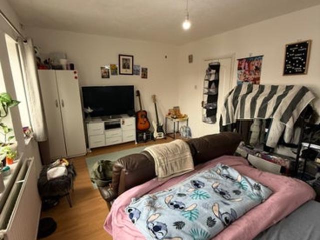 Apartment for rent in Winchmore Hill, Edmonton