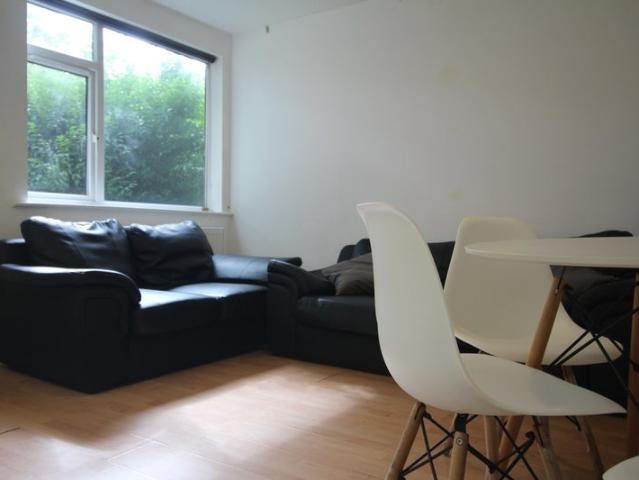 House for rent in Hyde Park, West Yorkshire