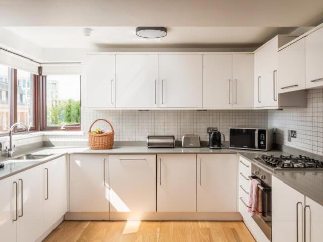 Apartment for rent in Kensington, Greater London