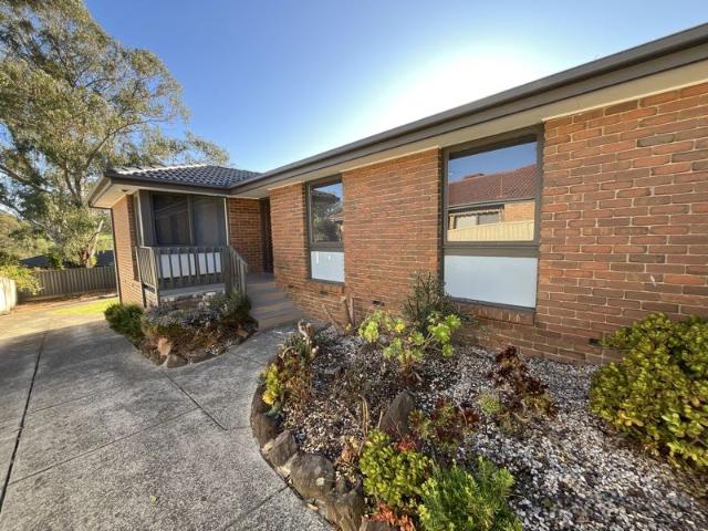 House for rent in Endeavour Hills, Melbourne
