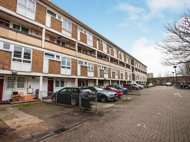 Apartment for rent in Bromley-by-Bow, Bow