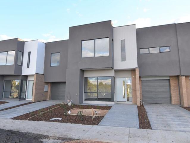 Townhouse for rent in Camerons Creek, Victoria