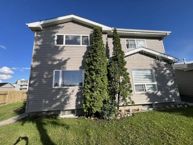 House for rent in Wedgewood, Alberta