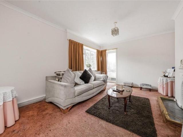 Apartment for rent in London Borough of Merton, Greater London